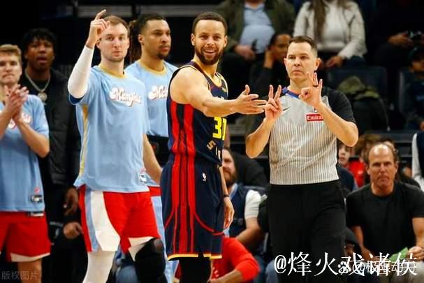 库里7中0施罗德首秀12中2 勇士遭灰熊51分血洗